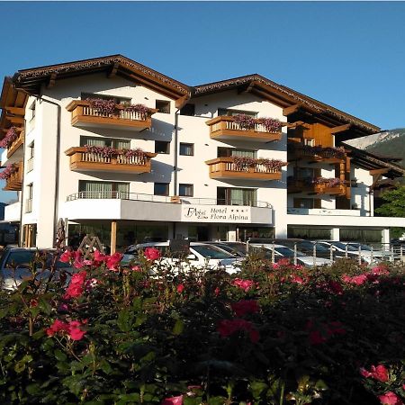 Hotel Flora Alpina Campitello di Fassa Eksteriør billede